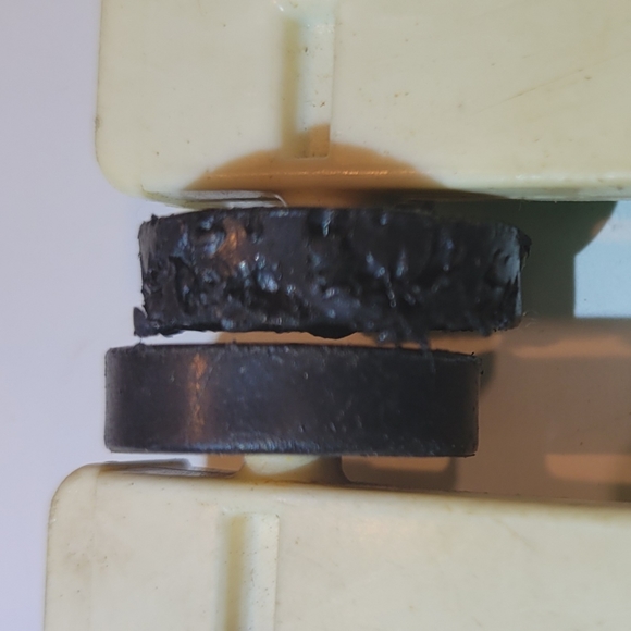 4 Vintage Fisher Price Little People Single One Person Cars. - Picture 8 of 9